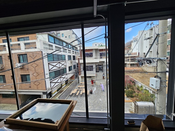 cafe_window_cleaning3.jpg