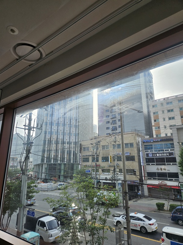 building_window_cleaning_before2.jpg