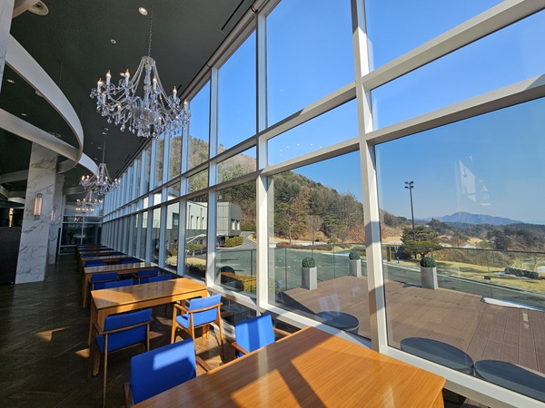 resort_window_cleaning.after5.jpg
